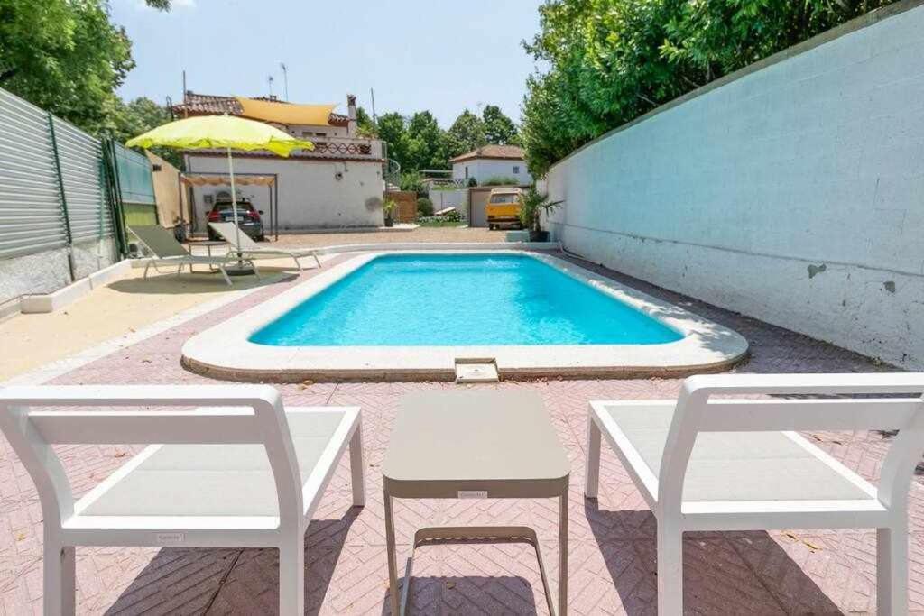ז'ירונה Newly Renovated Room W Pool & Bikeparking מראה חיצוני תמונה
