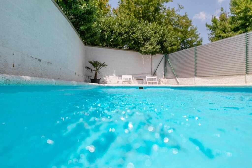 ז'ירונה Newly Renovated Room W Pool & Bikeparking חדר תמונה